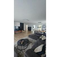 Wunderschöne und helle 4ZKB Wohnung,mit großem Balkon +viel Platz - Hackenheim