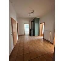 3 Zimmer Dachgeschoß Wohnung - 800,00&nbsp;EUR Kaltmiete, ca.&nbsp; 95,00&nbsp;m&sup2; in Deggendorf (PLZ: 94469)