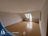 Foto - Renoviert, großzügig und hell! - 400,00&nbsp;EUR Kaltmiete, ca.&nbsp; 62,47&nbsp;m&sup2;
