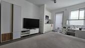 Foto - 1-Zimmer-Apartement mit kleiner Terrasse und Küche (oder auf Wunsch vollmöbliert)
