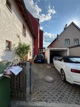 Foto - Auto- Außenparkplatz - 60,00 EUR Miete,