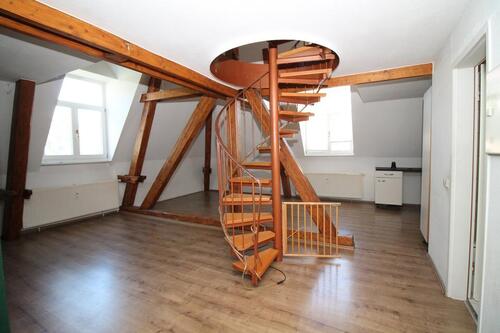 Foto - 83-m² - 3 Zimmer-Maisonette-Wohnung im DG K24