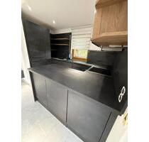 Moderne 3-Zimmerwohnung mit EBK, Stellplatz und 2 Balkone - Sulzbach am Main