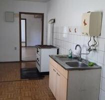 3 Zimmer, Küche, Bad, helle Erdgeschosswohnung - Salzatal