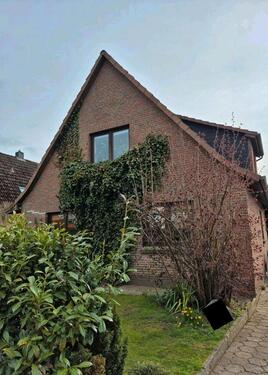 Foto - Einfamilienhaus mit Einliegerwohnung mit viel Platz