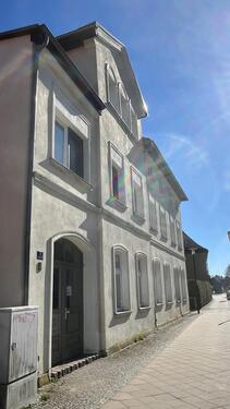 Foto - Gepflegte DG-Wohnung nahe der Schlossinsel (teils mit Seeblick)