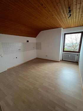 Foto - Schöne, helle Dachgeschosswohnung zu vermieten.