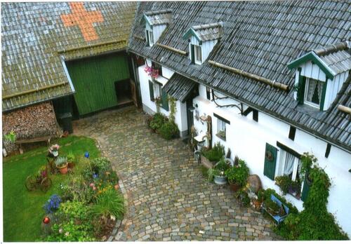 Foto - Historischer Denkmalgeschützter Fachwerkhof - gr. Grundstück...