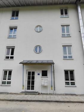 Foto - 2 Zimmer Wohnung mit Einbauküche, Balkon, Speicher und Garage