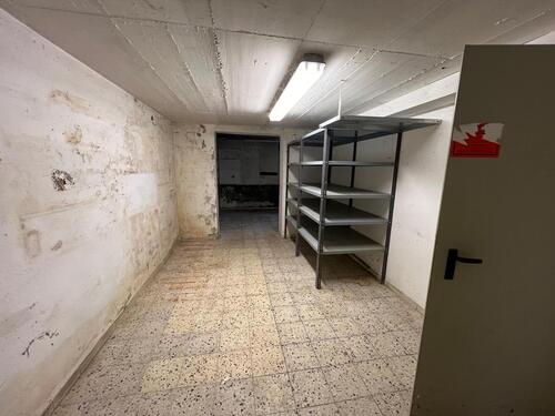 Foto - Lagerraum mit angrenzendem Raum und Nebenraum (Büro) zu vermieten