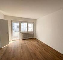 Erstbezug nach Renovierung 1-Zimmer Wohnung - Frankfurt am Main Ostend