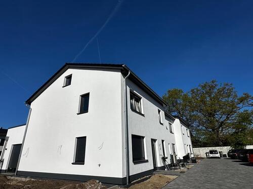 Foto - Neubau-Endhaus im 3er-Reihenhaus in Langendamm zu vermieten