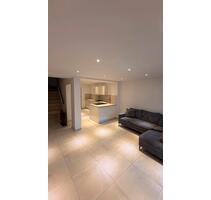 Vollständig saniertes Reihenhaus- modern,hell& familienfreundlich - Krefeld Gellep-Stratum