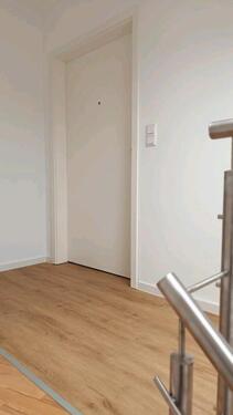 Foto - Helle moderne 2,5 Zimmer Dachgeschosswohnung neu ausgebaut