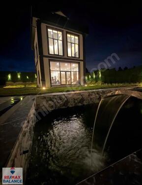Foto - Moderne Neubau-Villa zum Verkauf in Kocaeli Türkei