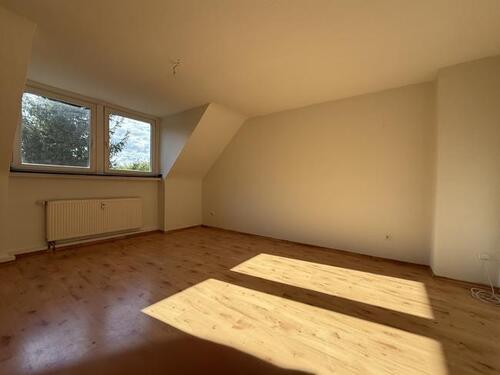 Foto - Helle und freundliche Dachgeschosswohnung in Essen-Borbeck.