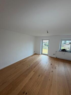 Foto - Frisch renovierte 2 Zimmer-Wohnung (55qm) in 83361 Kienberg -m