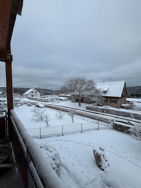 Foto - Ruhe und Ausblick: 5-Zimmer-Wohnung mit Balkon in Schömberg