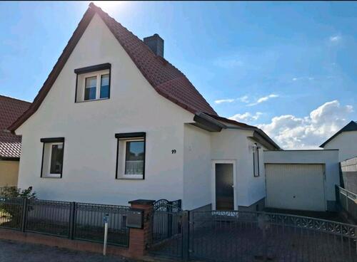 Foto - Einfamilienhaus ab April zu vermieten