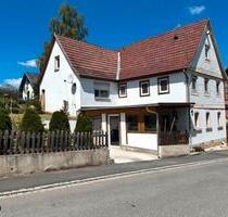 Haus Einfamilienhaus mit Scheune, Carport und großer Pergola - Ebersdorf bei Coburg