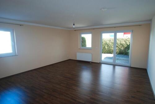 Foto - TOLLE 3 ZKB-ERDGESCHOSSWOHNUNG MIT KLEINER TERRASSE