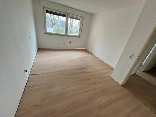 Foto - renovierte 2-Zimmer-Wohnung mit Balkon & Garage
