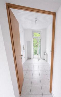 Foto - 4 Raum Wohnung mit Balkon und EBK möglich.