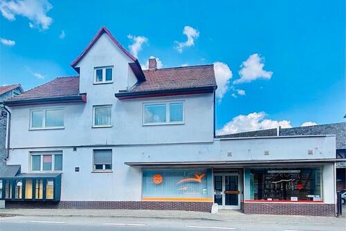 Foto - Große Wohnung (230qm) Stellplätze, Balkon, Zentrum