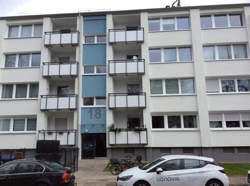 Foto - Ideal für eine Familie ! Große, renovierte Wohnung mit superflacher Dusche