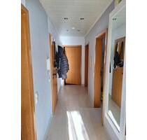 Lichtdurchflutete DG Wohnung zu verkaufen. - Bad Pyrmont