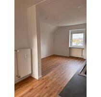 Frisch renovierte 2,5-ZKB -Wohnung - Riegelsberg