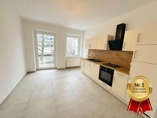 Foto - Neu & In Renovierung! Wohnen mit Balkon I Tageslichtbad mit Badewanne I moderne Einbauküche