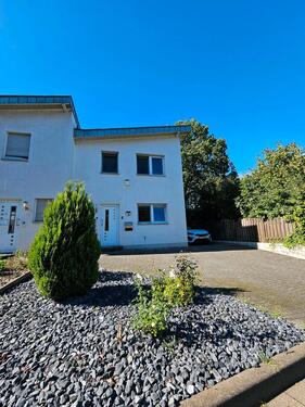Foto - Moderne DHH in traumhafte Lage - 485.000,00&nbsp;EUR Kaufpreis, ca.&nbsp; 180,00&nbsp;m&sup2;