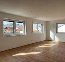 2,5-Zimmer-Mietwohnung 74m² + Küche, Terrasse & Garage , BJ 2022 - Hebertsfelden