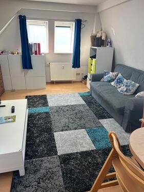 Foto - Zu vermieten: 1,5-Zimmer-Wohnung, 34 m² (Dachgeschoss)