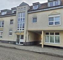 kleine 2- RWE im Seitentrakt eines Mehrfamilienhauses unweit vom Golßener Volkspark