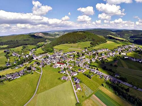 Foto - 2 Mietwohnungen in 57319 Bad Berleburg-Dotzlar aktuell in Sanieru