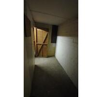 ---- Keller, Lagerraum --- - 70,00 EUR Miete, in Halstenbek (PLZ: 25469)