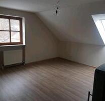 3-Zimmer-DG-Wohnung - 650,00&nbsp;EUR Kaltmiete, ca.&nbsp; 80,00&nbsp;m&sup2; in Wildenberg (PLZ: 93359)