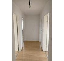 3 Zimmer DG-Wohnung Uni Nähe WG geeignet - Pentling