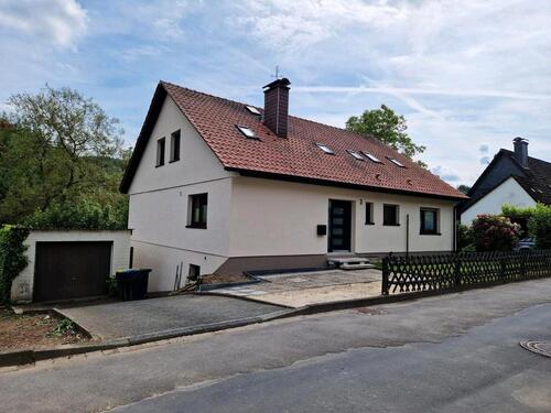 Foto - - Ohne Makler - Einfamilienhaus mit Einliegerwohnung