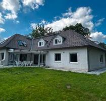 Großzügiges Einfamilienhaus in 21220 Seevetal 235 qm und 1425 qm