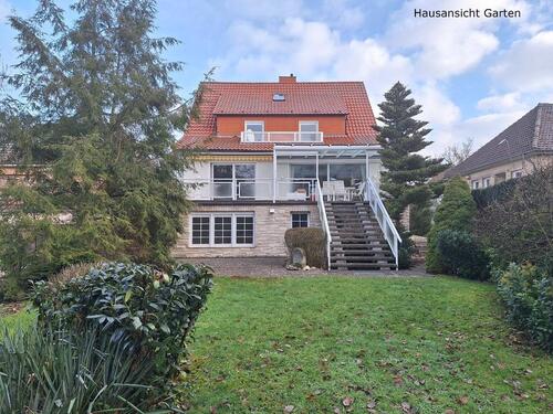 Foto - Provisionsfrei: Großzügiges Einfamilienhaus mit Einliegerwohnung