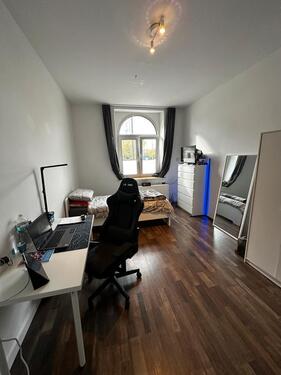 Foto - Helles, möbliertes WG-Zimmer in zentraler Lage - Nähe HHU