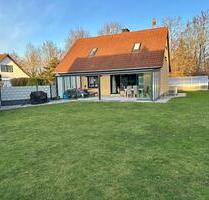 Einfamilienhaus in Bestlage - großes Grundstück, stadtnah, ruhig