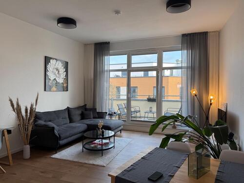 Foto - Luxuriös sanierte 2-ZKB-Penthouse-Eigentumswohnung in exklusiver