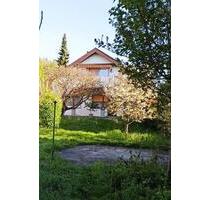 Ein-Zweifamilienhaus in traumhaft ruhiger Lage mit großem Grund - Grünsfeld