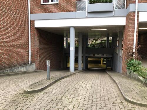 Foto - Tiefgaragen-Stellplatz Nähe U1 Norderstedt-Mitte zu vermieten