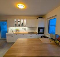 Moderne Neubau-Penthousewohnung mit großer Dachterrasse 1300€ - Butzbach