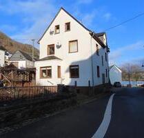 Reiheneckhaus Moselnähe, 6 Zi, Hof, Balkon, Sanierungsobjekt - Kröv